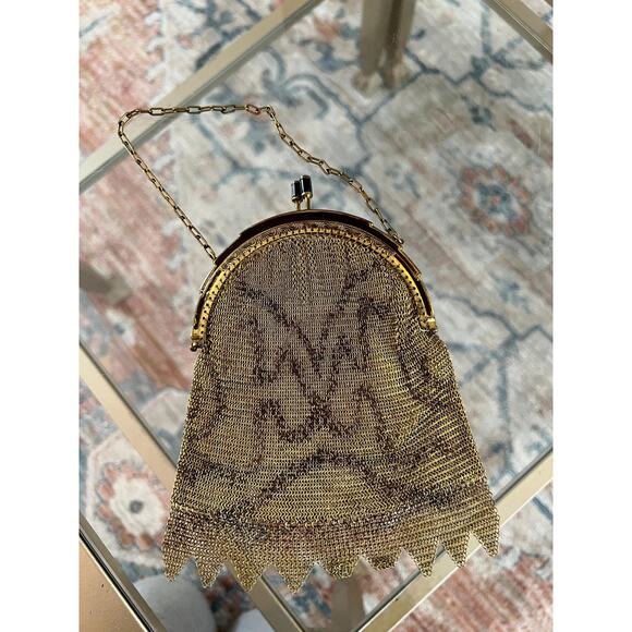 Vintage Gold Link Mesh Purse, Dresden German, Kissing Clasp, Metal Frame - Picture 4 of 10